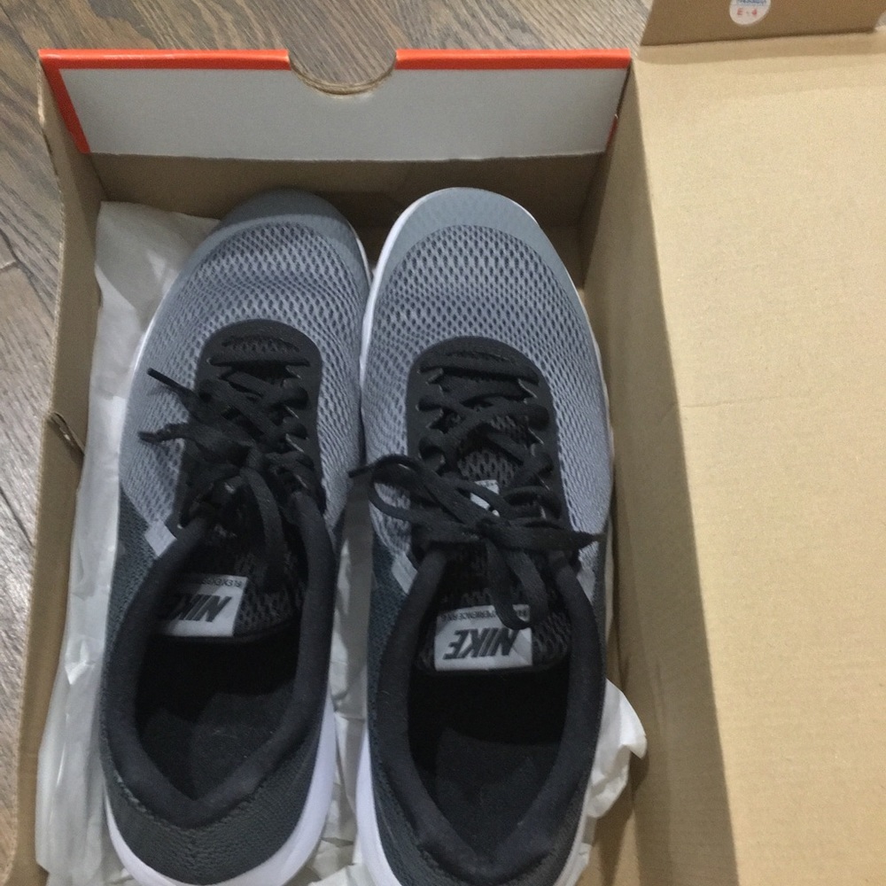 Men’s Nike Flex brand new